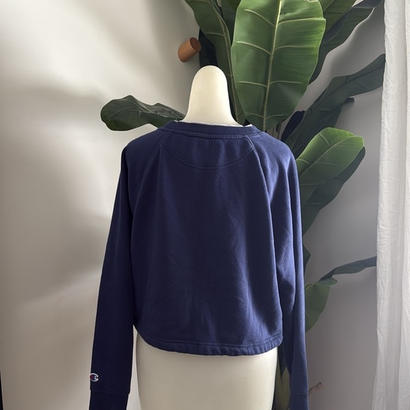 Champion Multi Layer Boxy Crop Crew Neck Sweatshirt Navy Blue Gray Size Small - Picture 2 of 10